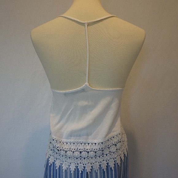 Tank Top with Lace Bottom Trim - Picture 3 of 4